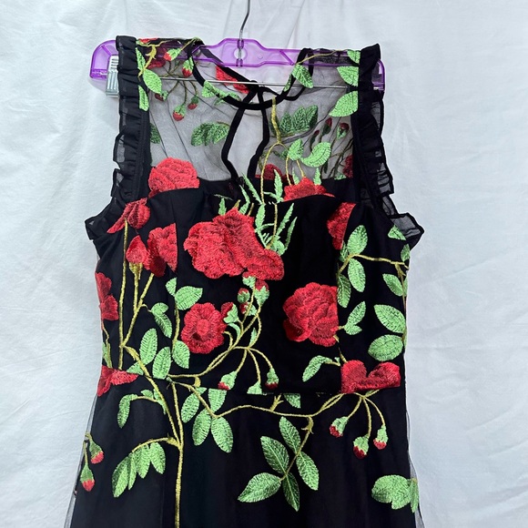 NWT LuLu’s Blissful Bouquet Black Floral Embroidered Ruffled Mini Dress Size S - Picture 5 of 16